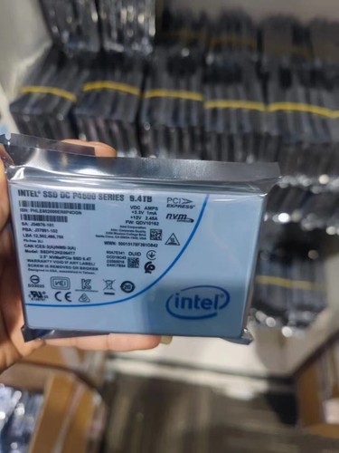 Intel SSD 6.4TB P4600 Series DC NVME U.2 2.5" SSDPE2KE064T7S Solid State Drive - Bild 2 von 3