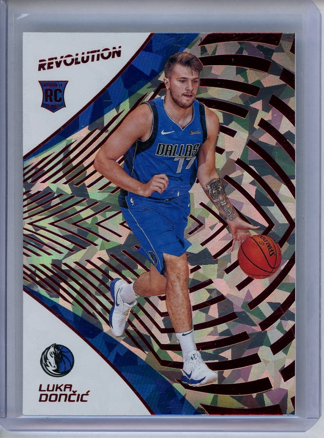 2018 Panini Revolution Luka Doncic #128 Rookie Chinese New Year Mavericks Lakers