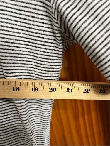 Lululemon Mens Surge 1/2 Zip Pullover Long Sleeve Shirt Gray White Striped Large - Picture 9 of 10