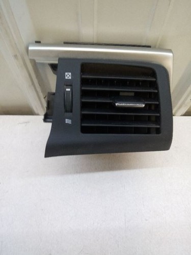 Lexus CT 200H 2013 2014 2015 2016 Front left Cabin air duct channel 55650760104