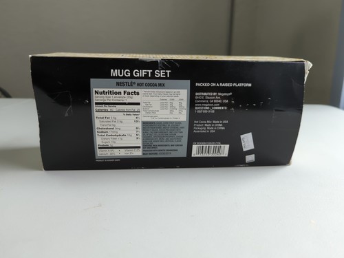 NEW IN BOX Elvis Presley GOLD RECORDS Volume 2, Mug Gift Set with Hot Cocoa - Picture 2 of 5