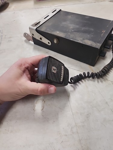 Johnson Messenger 123SJ Vintage Mobile 23 Channel CB Radio with Mic Untested (B - Picture 6 of 9