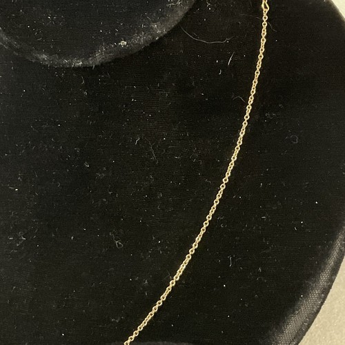 Collar con placa de nombre MDB Jordan en metal tono dorado 18" delicado - Imagen 5 de 8