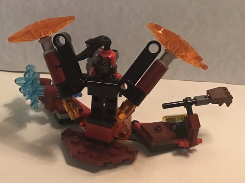LEGO Nexo Knights #70338 Ultimate General Magmar Mini Figure - Picture 2 of 3