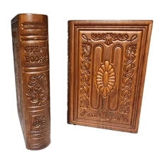 Vtg 2 Pc Carved Wood Book Ends Bookends Books 9" x 6" Reading Shelf Storage Set
