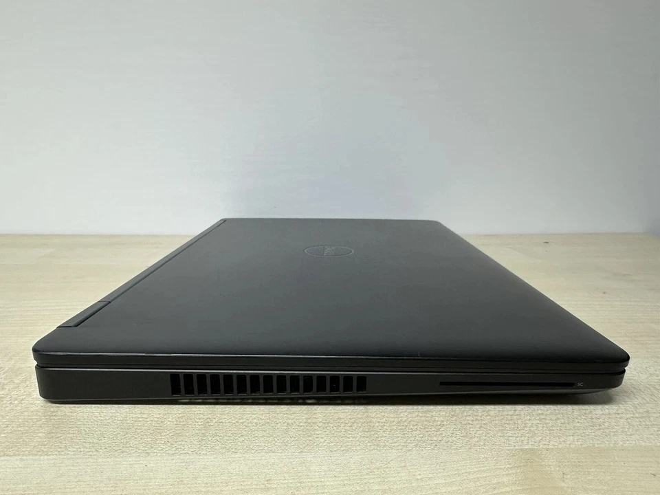Dell Latitude E5570 · i7-6820 · 8GB · 256GB, photo 3 of 5