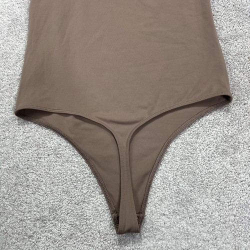 Babaton Contour One Shoulder Strap Bodysuit Women’s Large Deep Taupe Brown NWT - Picture 6 of 17