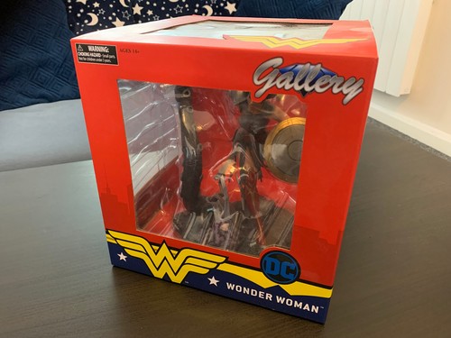 Diamond Select Gallery Statue - Wonder Woman: Metal (DC Comics, PVC, 2019) - Picture 3 of 4