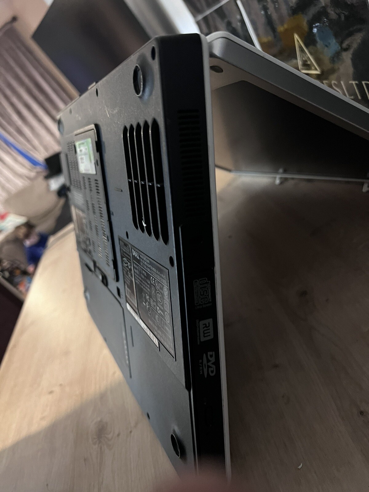 Dell Inspirion 6400 No/os - Picture 6 of 6