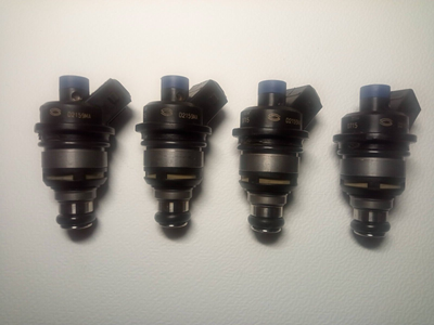 たら 4Pcs D2159MA Peugeot 405 Engine Iniettori Benzina Per Peugeot 405