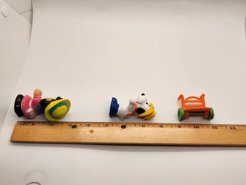 2.5" Tall McDonalds Happy Meal Toy PEANUTS Farm Snoopy Charlie Brown Figure - Picture 3 of 3