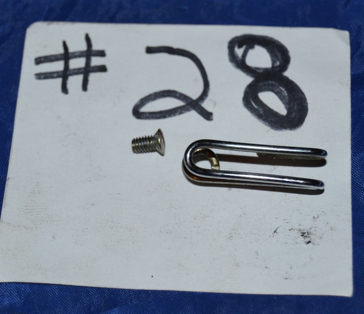 MONTGOMERY WARD 7 JEWEL AUTOMATIC ZIGZAG SEWING MACHINE USED