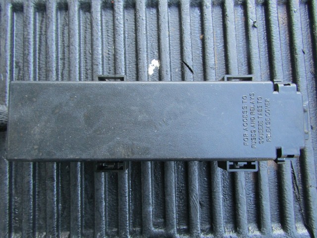 1999-2004 Jeep Grand Cherokee OEM underhood fuse box | eBay