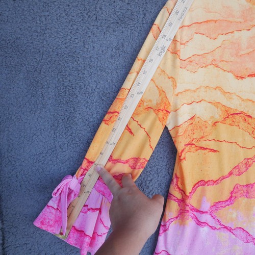 Top Alfani Ombre para mujer pequeño mediano manga 3/4 naranja rosa dobladillo en V puño con volantes - Imagen 10 de 11