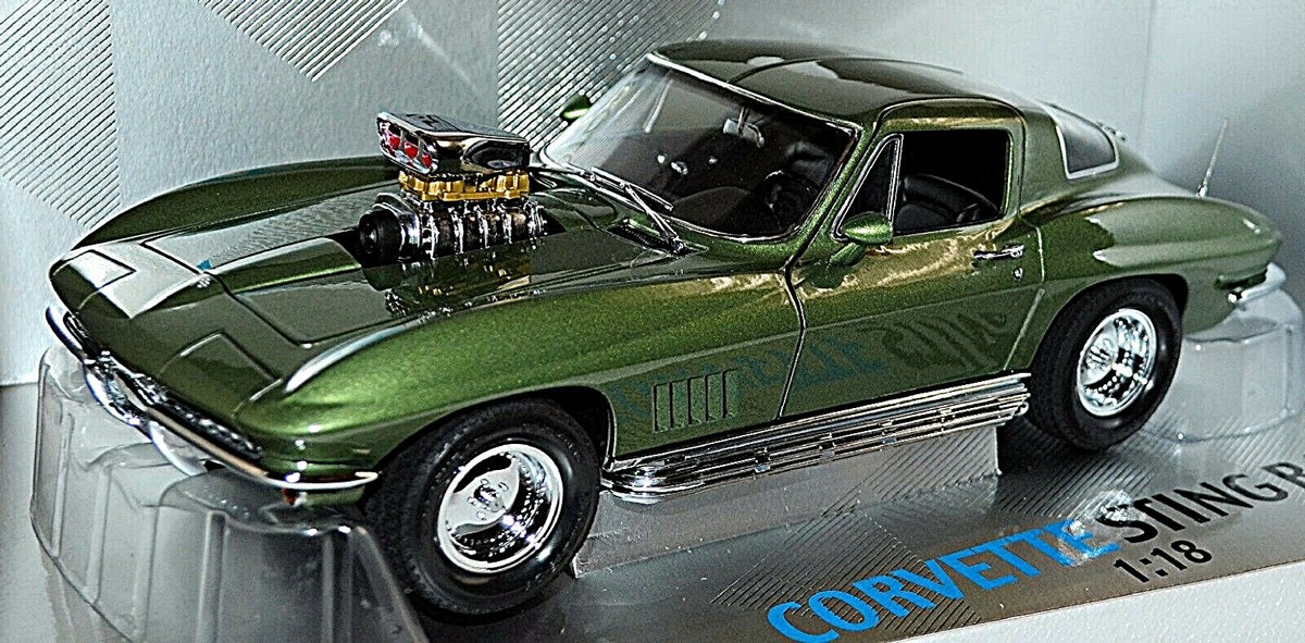 Chevrolet Corvette C2 Sting Ray Coupe grün green metallic 1
