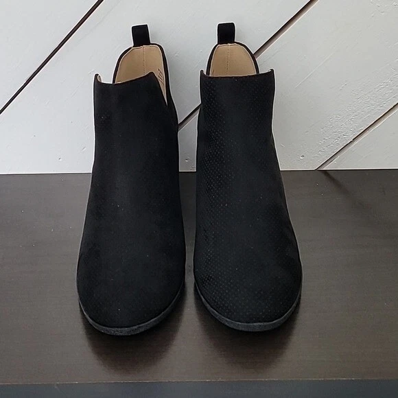 NEW Journee Collection Womens Mylee Black 9W Ankle bootie Boots - Image 3 of 4