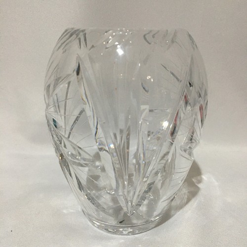 lead crystal handmade pinwheel cut vase - Picture 8 of 17