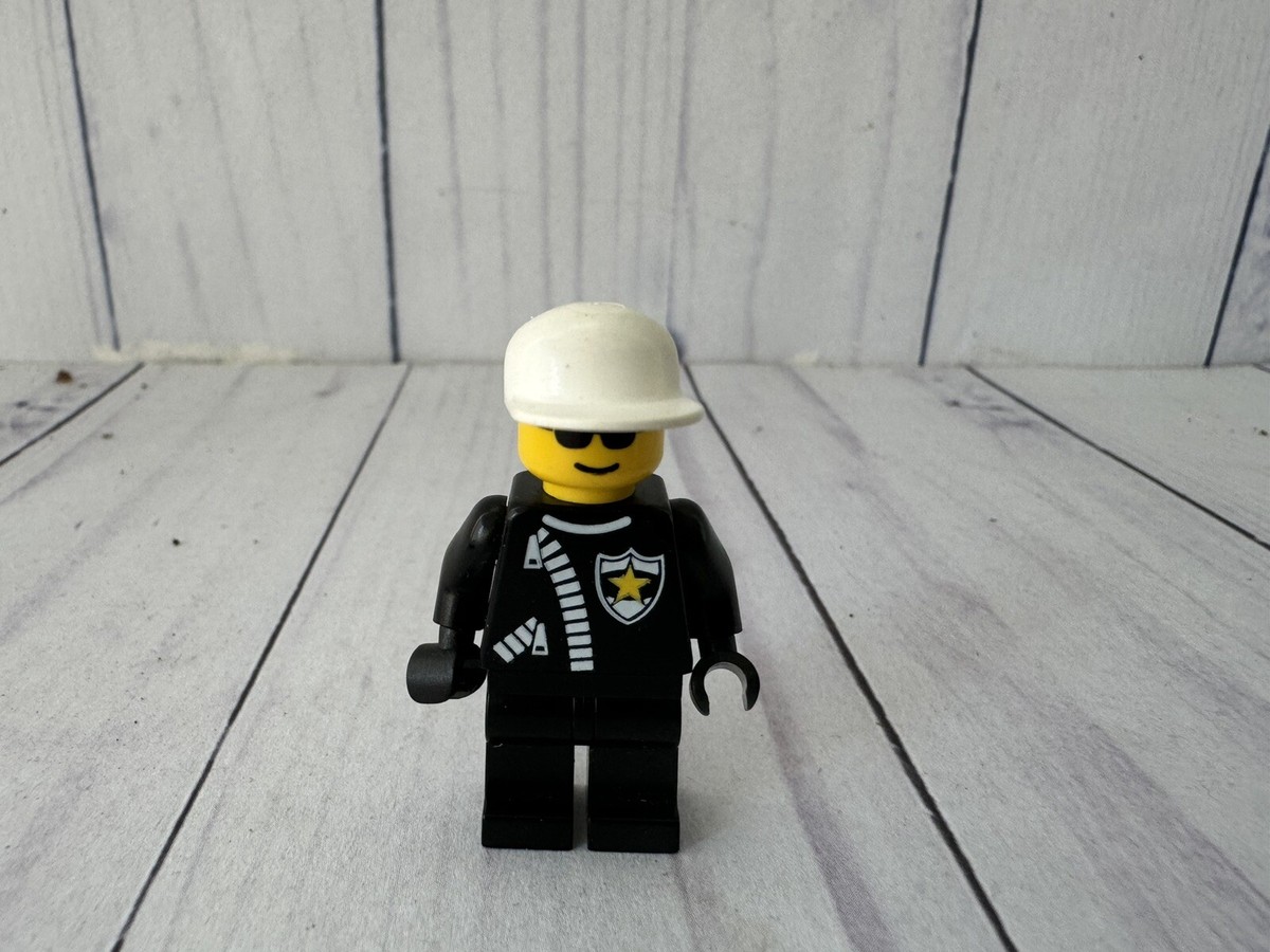 Lego #6398 ~ Town Central Precinct HQ ~ Various Minifigs ~ 1993