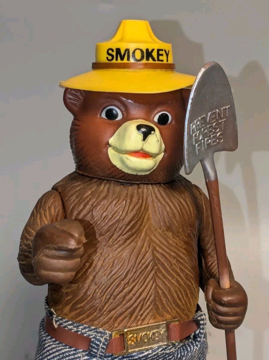 Smokey The Bear Dakin Plastic Figure Forest Fire Rescue NICE