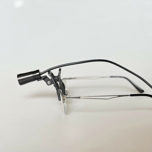 Max 90,000 Lux@20cm Distance Headlight 10 hrs Battery - Picture 2 of 5