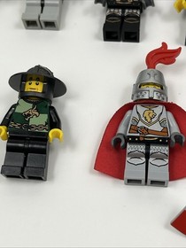 LEGO Castle Kingdoms Red Lion Knights Green Dragon Minifigures Horse Shields LOT