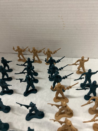 Set Soldatini U.S. Toy Green Army Men, Action Figure Militari Classiche 39 Pezzi - Foto 7 di 13