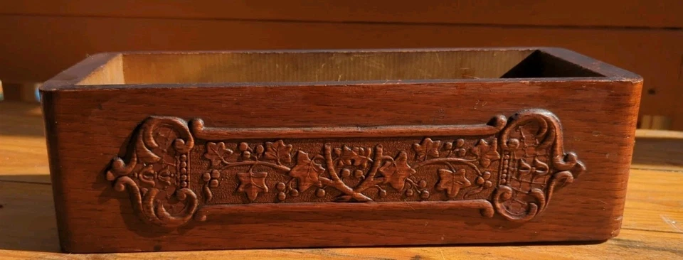 Antique Carved Sewing Machine Drawer Marked Standard S.M. Co With Original Lock - Image 4 of 4