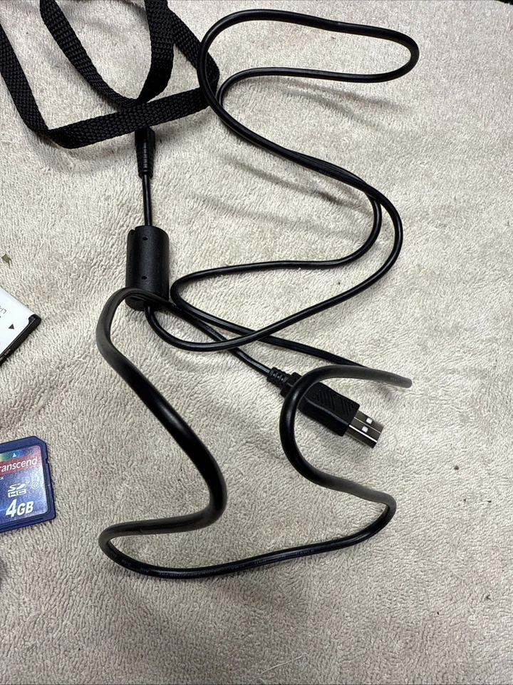 Pentax Optio P70 12MP Digital Camera Tested / Battery/ Good Condition case SD ca - Image 3 of 4