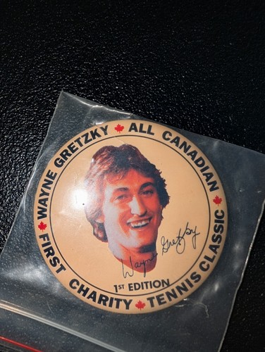 1981 Wayne Gretzky 1st Charity Tennis Classic Pinback Pin Button 