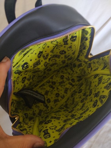DISNEY PARKS LOUNGEFLY EVIL QUEEN MINI BACKPACK - Picture 7 of 8