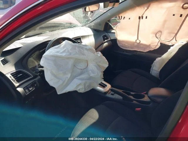 Cuarto de cristal izquierdo usado se adapta a: Nissan Sentra 2015 grado A izquierdo Foto 3 de 4