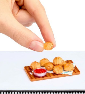 Miniverse Cafe Wave 5B Pigs in a Blanket - Hard to Find