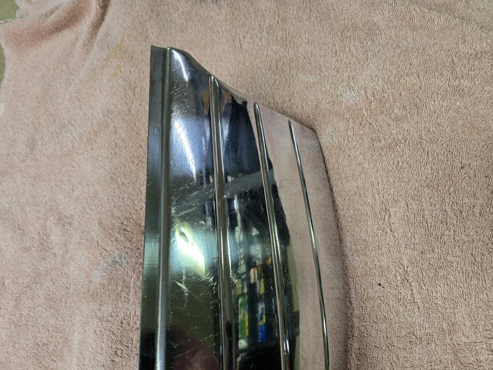 1947 CADILLAC SERIES 60 62 FOUR DOOR SEDAN LEFT REAR GRAVEL GUARD STAINLESS GM - Image 4 of 4