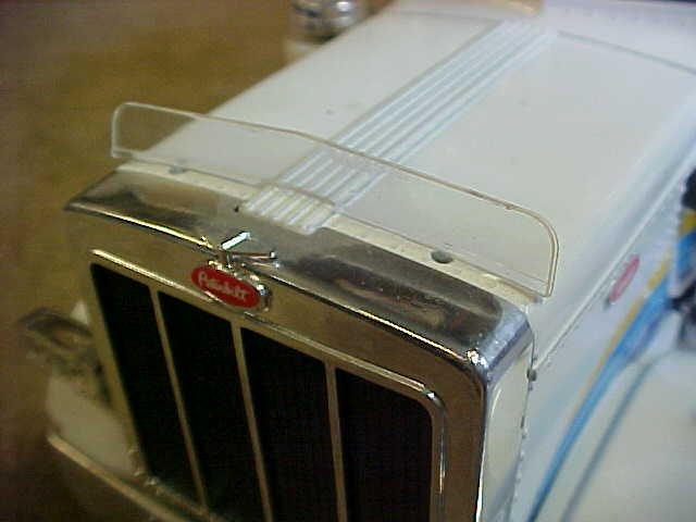 Picture 3 of 18