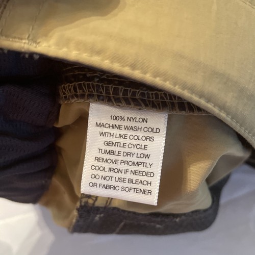 EMS Eastern Mountain Sports Beige 10” Cargo Shorts Outdoor Hiking Mens 33 - Picture 5 of 10