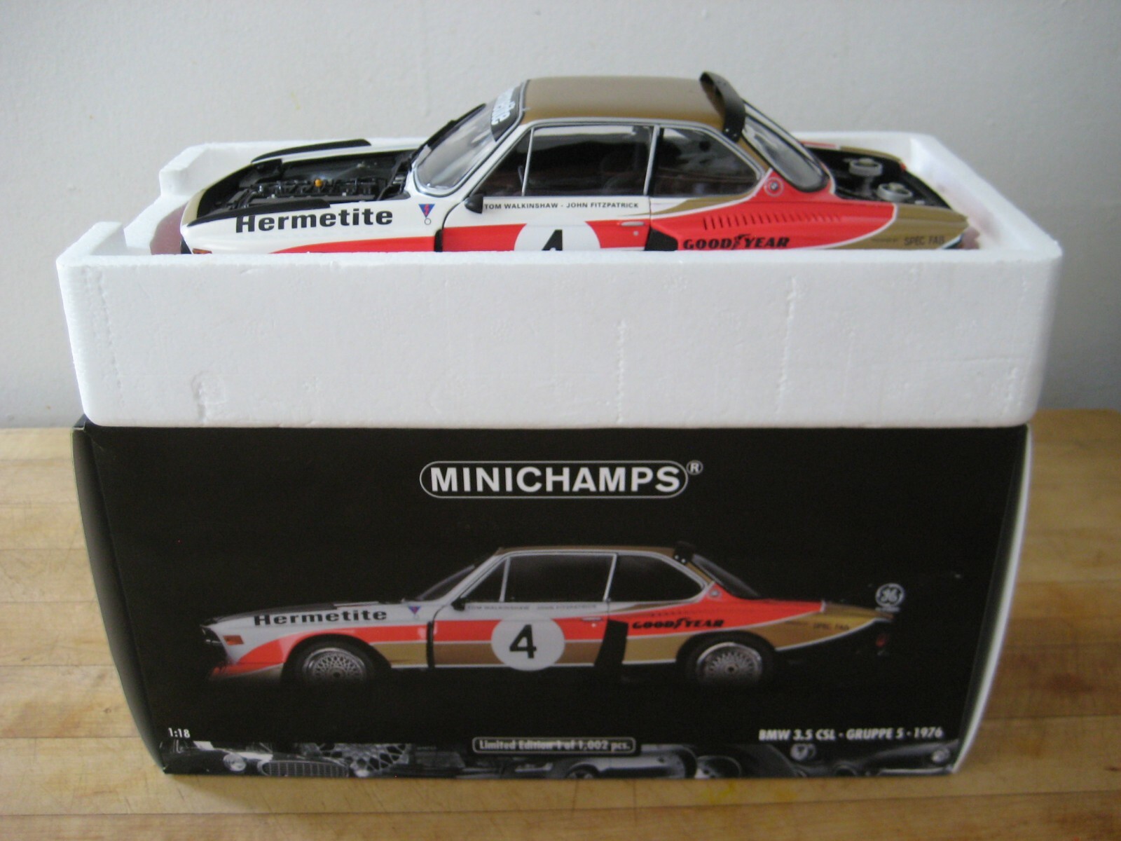 1 18 BMW Minichamps 3.5 CSL 1976- Hermetite Gruppe 5. LAST ONE 1 18 BMW Minichamps 3.5 CSL 1976- Hermetite Gruppe 5. LAST ONE