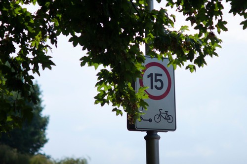 Olympus OM Zuiko Auto-T 135mm F3.5 Cine Mod Prime Lens For Canon EF! - Picture 20 of 23