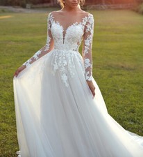 Boho Wedding Dresses Scoop Neck Long Sleeve Tulle Applique A Line Bridal Gowns