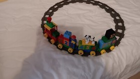 Duplo Number Train 10558 with Circle Rail