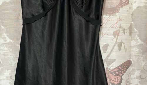 Vintage GILLIGAN & O’MALLEY Long Satin Nightgown Size S Lace Trim - Picture 3 of 7