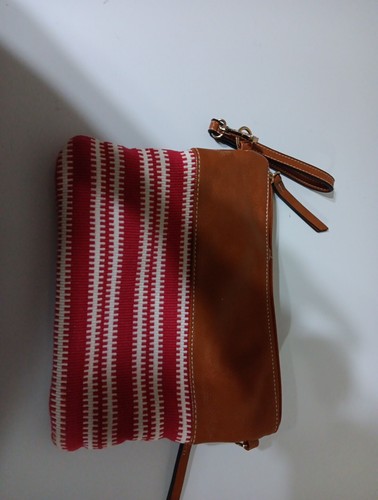 Clarks Women's Clutch Red & White Stripe Brown Zip Strap Knit Missing Strap - Picture 2 of 4
