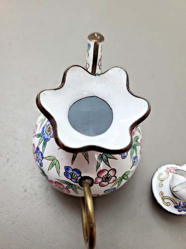 Tetera jadeada a mano esmaltada en miniatura - Imagen 7 de 8