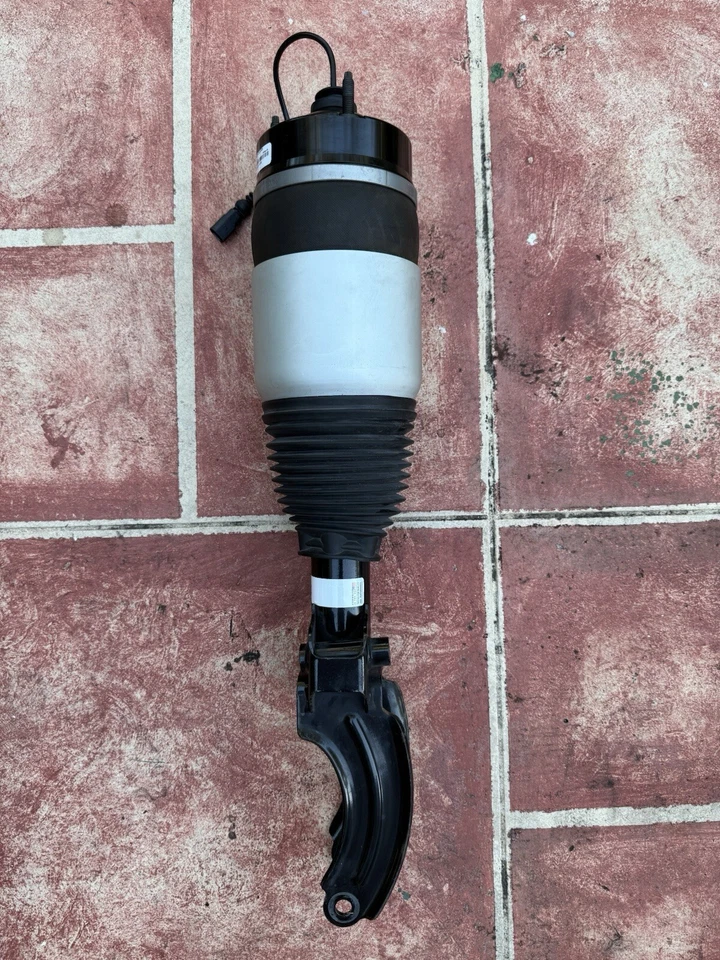 Amortiguador de puntal suspensión neumática delantera derecha Porsche Cayenne 958 2011-2018 Foto 2 de 4