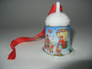 KPM de Noël cloche porcelaine 1985 première édition-correctement reçu!