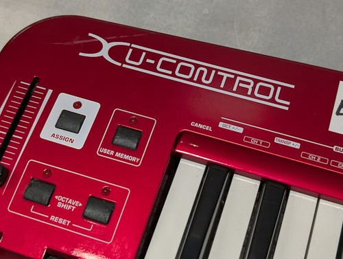 Behringer UMX610 MIDI Keyboard - Working, Scuffs, No Accessories - Picture 7 of 9