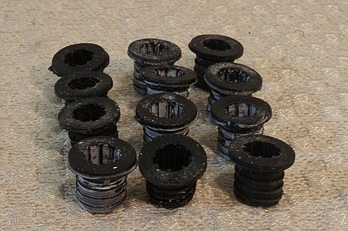 KLIPSCH KG 4.2 SPEAKER GRILL GROMETS / GRILL HOLDERS - Picture 8 of 11