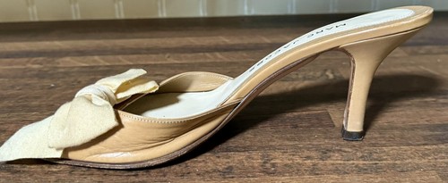 Sandalias de tacón Marc Jacobs beige mulas talla US 7 EU 37 acento de lazo hechas en Italia - Imagen 11 de 15