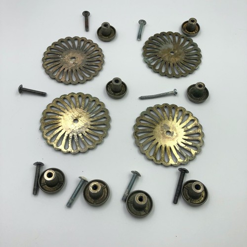 Vintage Hollywood Regency Cabinet Drawer Pulls 4 Large & 4 Small - Picture 4 of 4