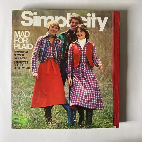 1976 October Simplicity Sewing Pattern Catalog Store Counter Book Sewing Pattern - Picture 15 of 15