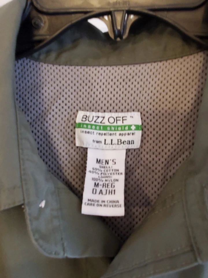 LL Bean Shirt Mens Med Green Buzz Off Hiking/Fishing Short Sleeve Casual Shirt - Image 3 of 4